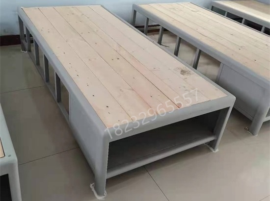 铜陵监狱监舍床